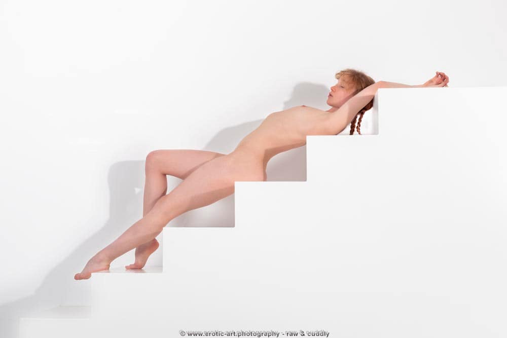Dana - White Room, Showstairs Third - Image 2