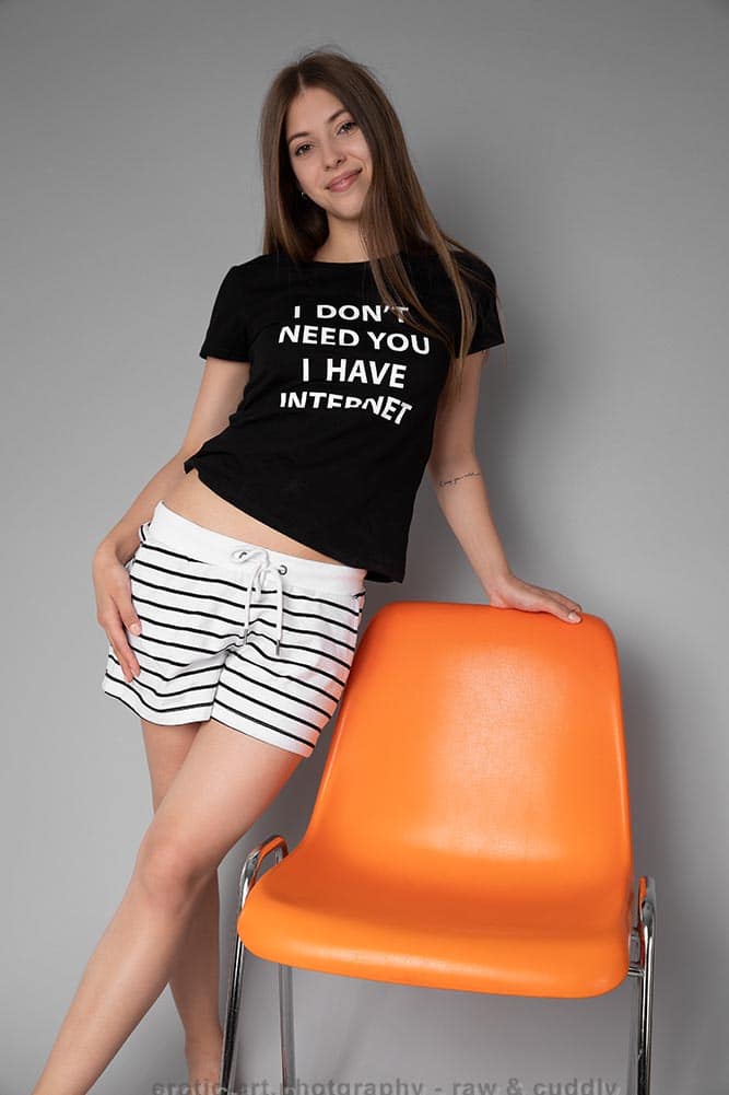 Avery - In Orange - Image 2