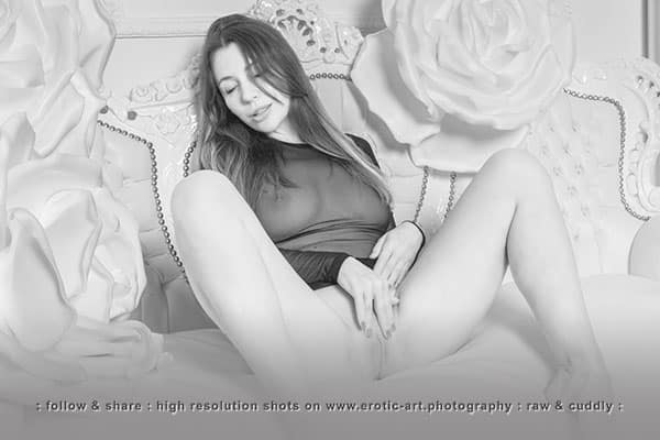 Yuli - A Girl With Drive - black and white - eARTfoto the art of Jay Gee