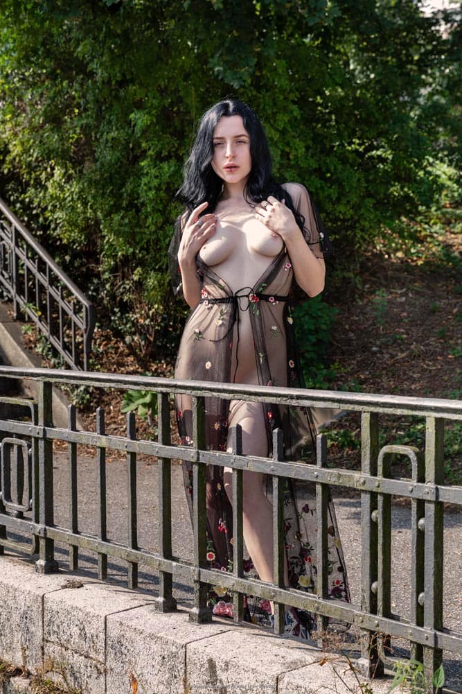 Quinn Linden - Tease Me, Please Me / Making-Of - Image 5
